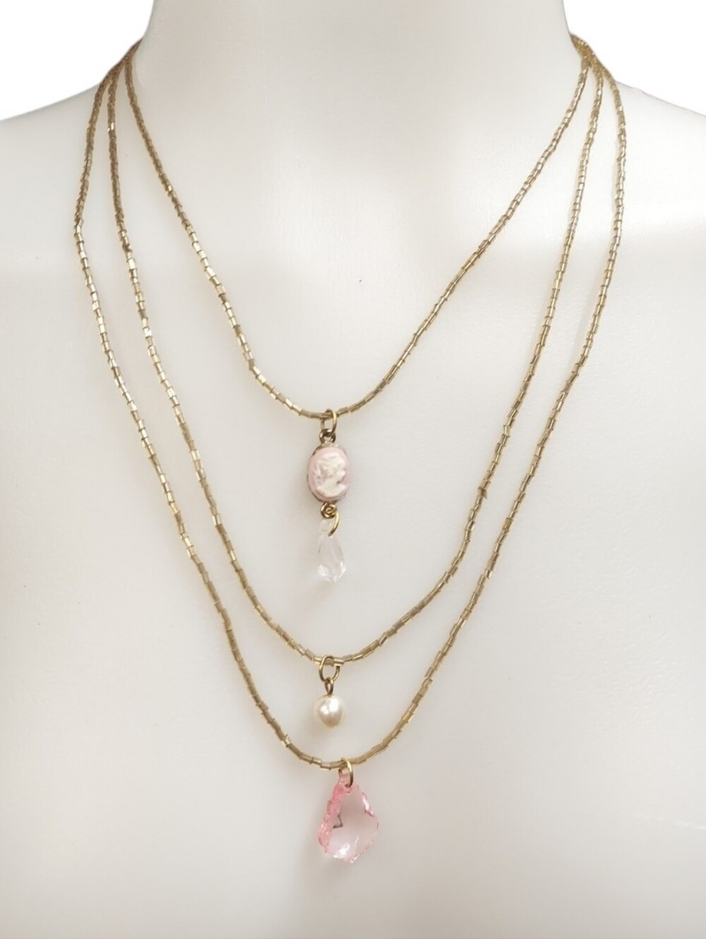 N2813 Layered Crystal Pearl & Cameo Drop Necklace